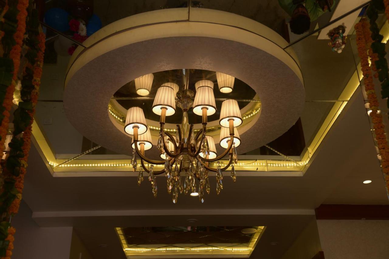 Hotel Le Cypress Bareilly Ngoại thất bức ảnh