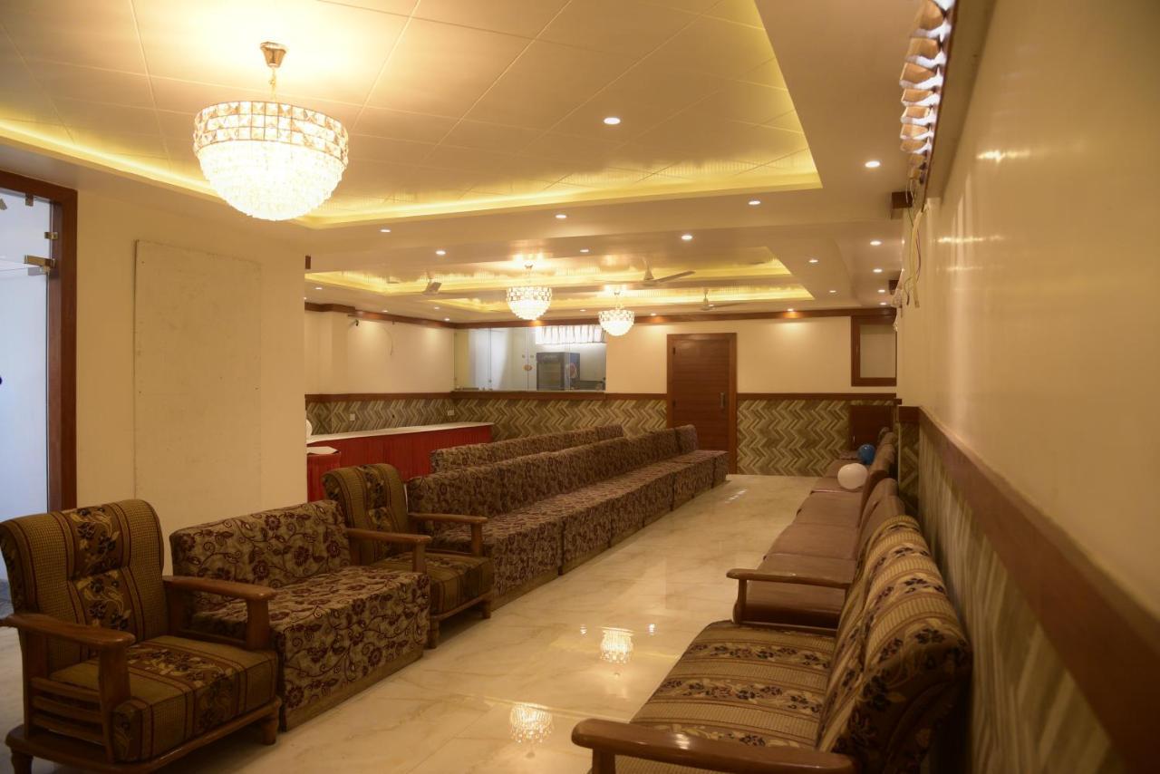 Hotel Le Cypress Bareilly Ngoại thất bức ảnh