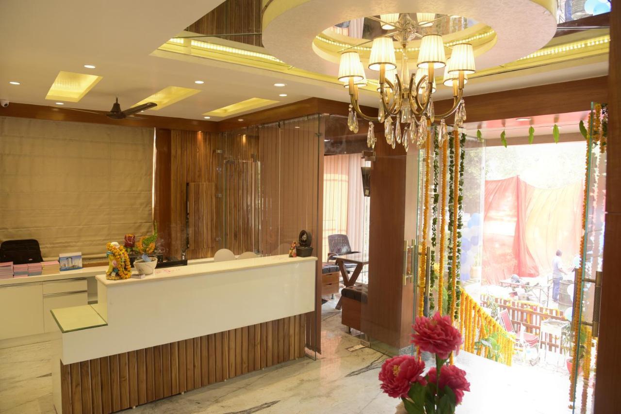 Hotel Le Cypress Bareilly Ngoại thất bức ảnh